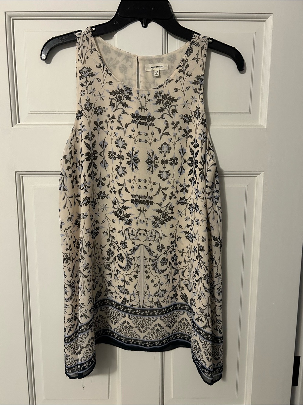 Max Studio Cream Blue Design Top | size M